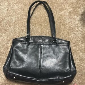 Leather shoulder bag